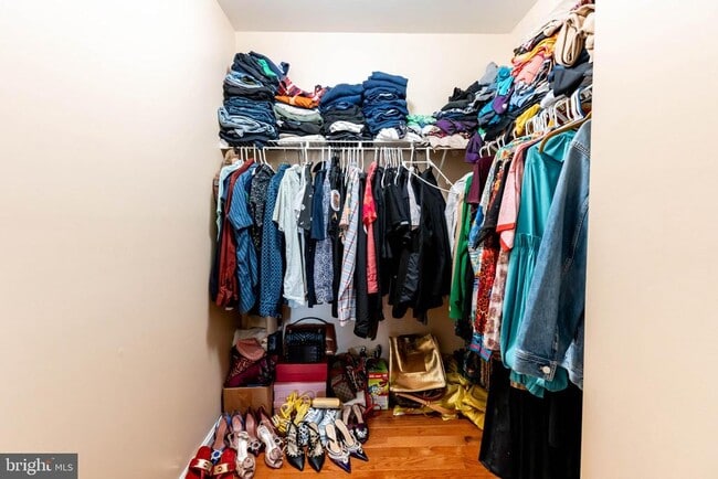 Building Photo - 12212 Birchview Dr