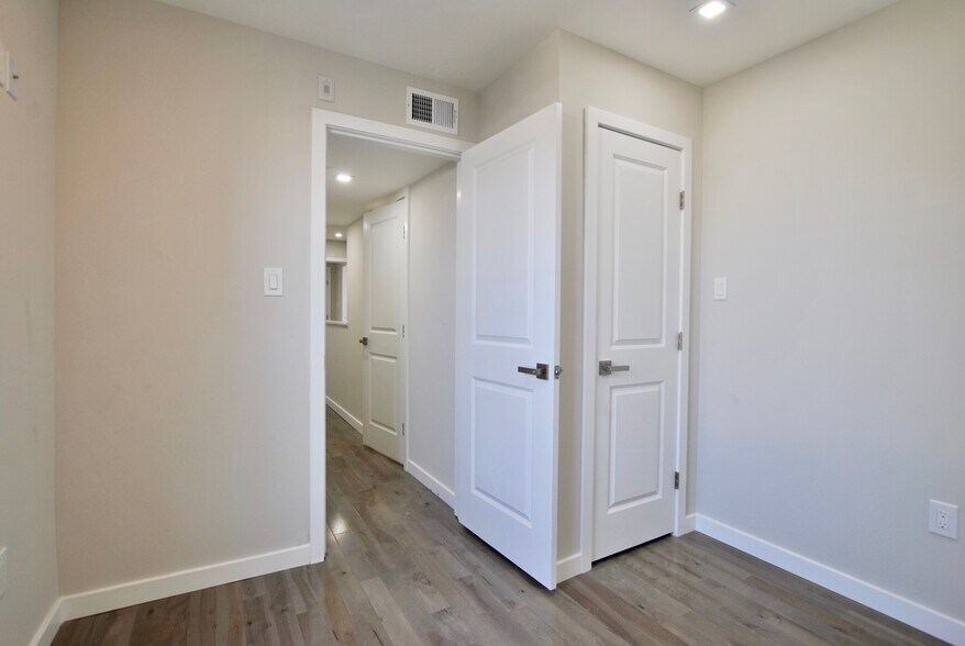 Building Photo - 2153 N 19th St