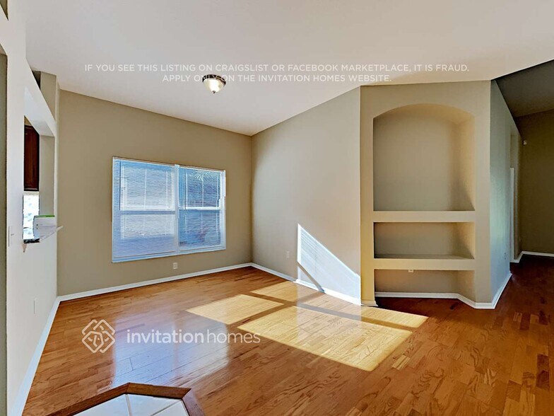 Building Photo - 12331 Hollybush Terrace