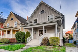 Building Photo - 2273 NW Hoyt St