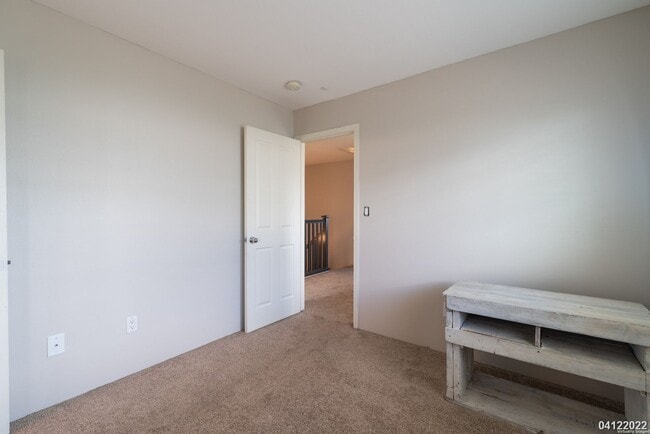 Building Photo - PRIME CORNER UNIT WITH CENTRAL AC!!! 3BR, 2.5BA WITH 2-CAR GARAGE