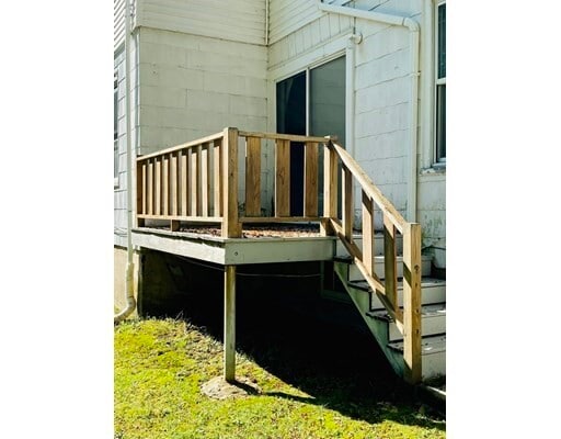 Building Photo - 66 Spring Rd