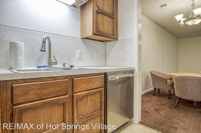 Building Photo - 3 br, 2 bath House - 26 Orantes Place