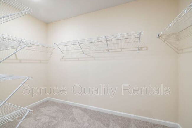 Building Photo - 1504 Arapahoe Ridge Dr