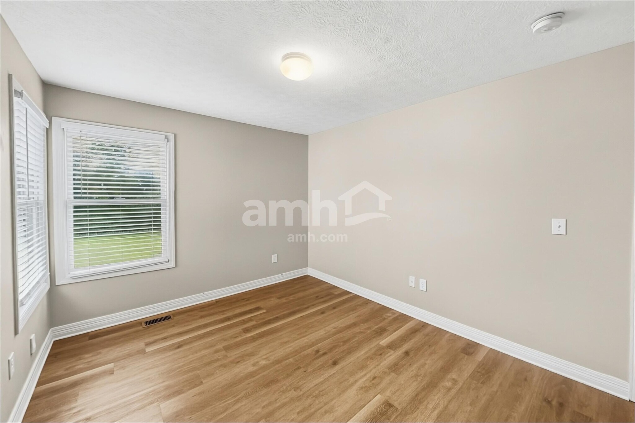 Building Photo - 11618 Bridgewater Dr