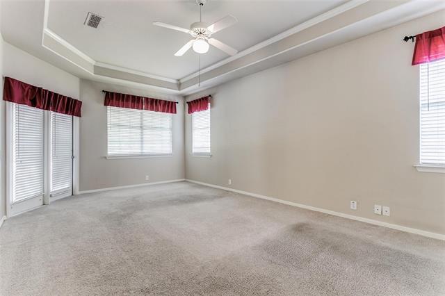 Building Photo - 216 Canyon Lake Dr