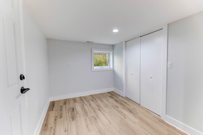 Building Photo - 2508 Kenilworth Ave