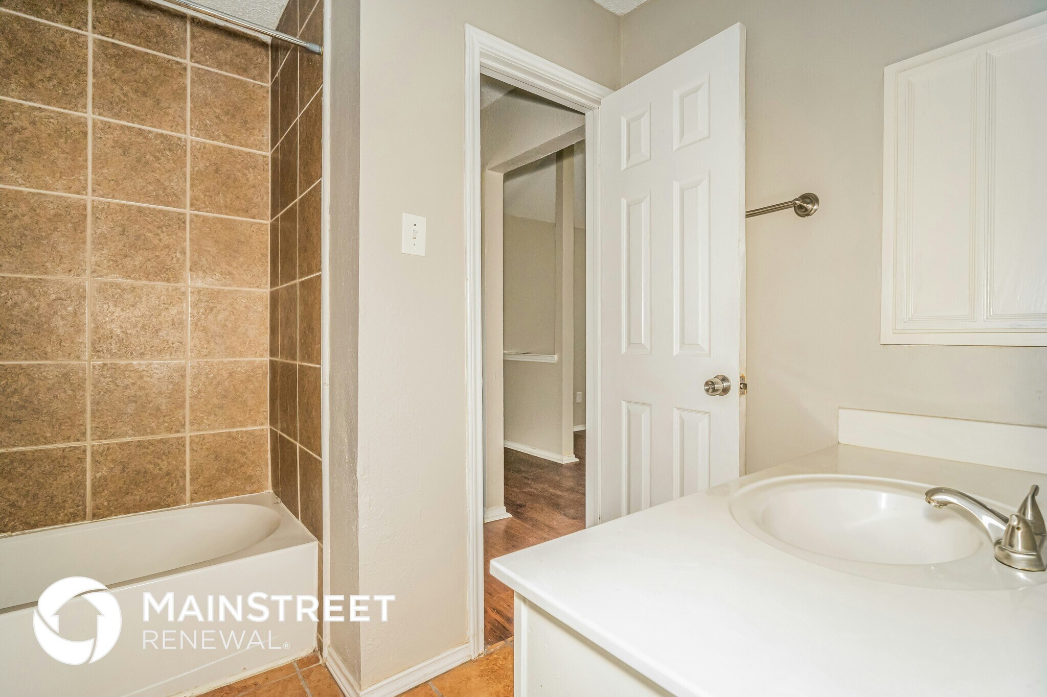 Building Photo - 513 Quail Hollow Dr