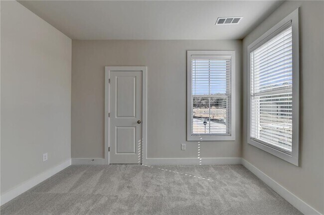 Building Photo - 1241 Waldon Xing