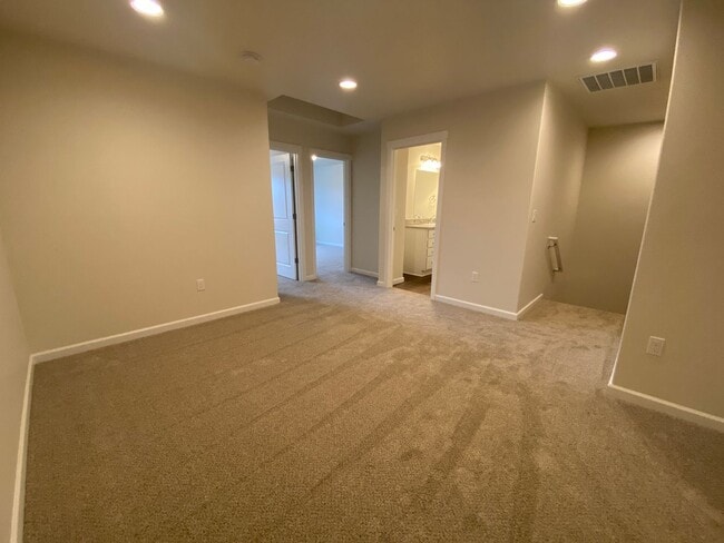 Building Photo - NEW CONSTRUCTION AT THE GLEANNS AT BARBERRY!
