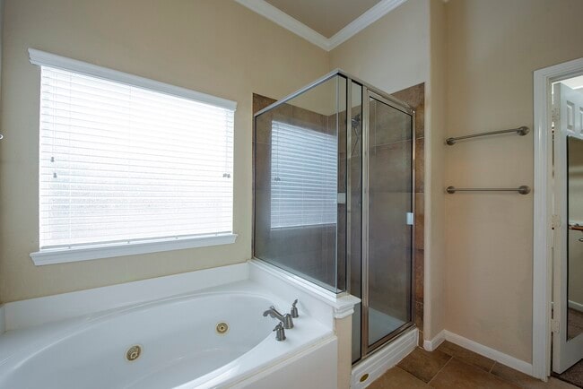 Building Photo - 46 N Planchard Cir