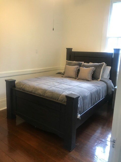 Building Photo - 5221 Magazine St