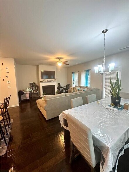 Building Photo - 2188 Justify Ln