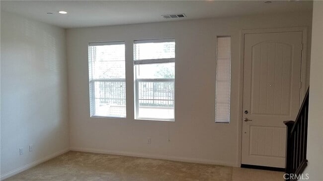 Building Photo - 908 N Acacia Ct
