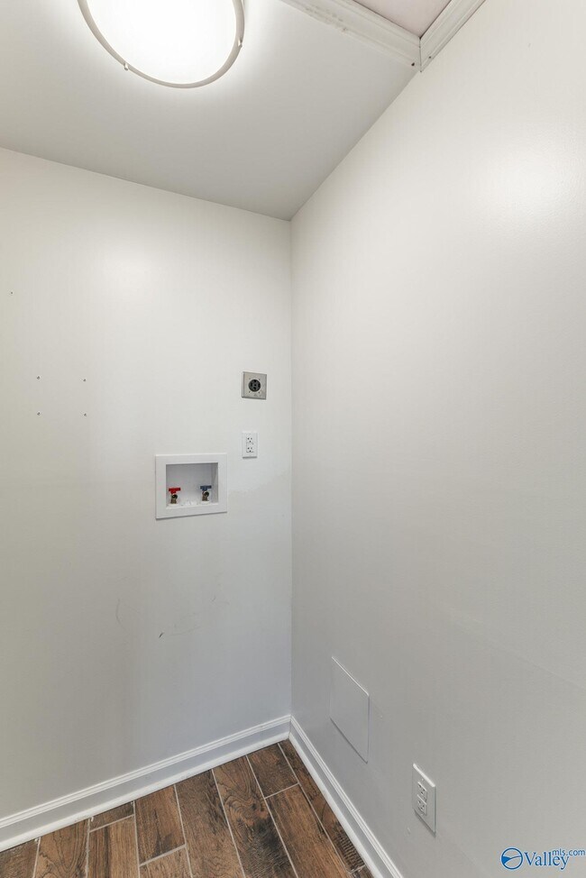 Building Photo - 171 Waters Edge Ln