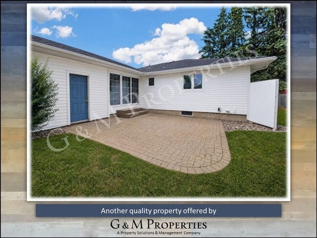 Building Photo - Rarely Available 3-Bedroom Home Rental - West Irondequoit Schools!