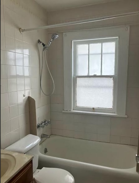 Building Photo - 1208 W 27th St