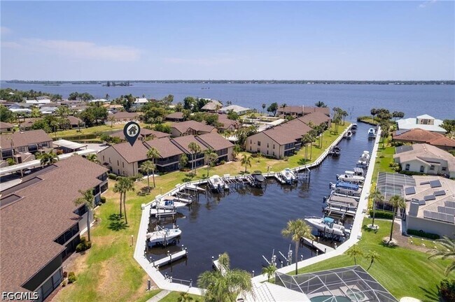 Building Photo - 15489 Admiralty Cir