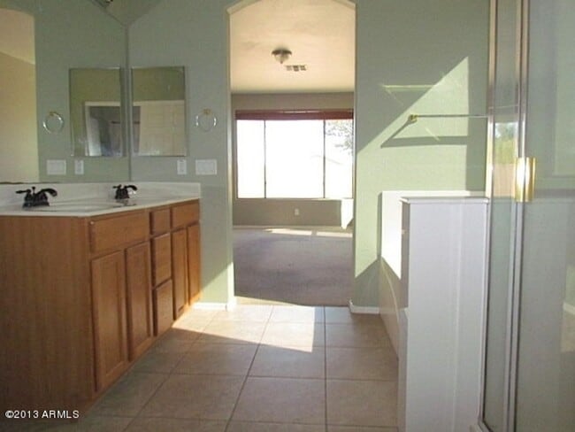 Building Photo - Nice, Spacious Home In Avondale