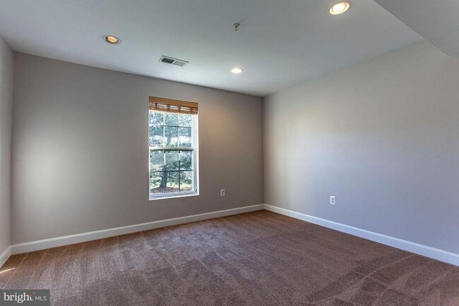 Building Photo - 1603 Durham Way