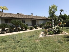 Building Photo - 5342 Avenue 280