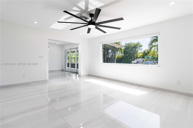 Building Photo - 4530 SW 34th Dr