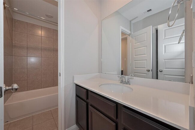 Building Photo - 707 Fresh Sage Crossing