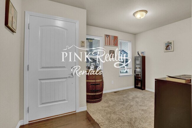 Building Photo - 10887 Pigeon Dr