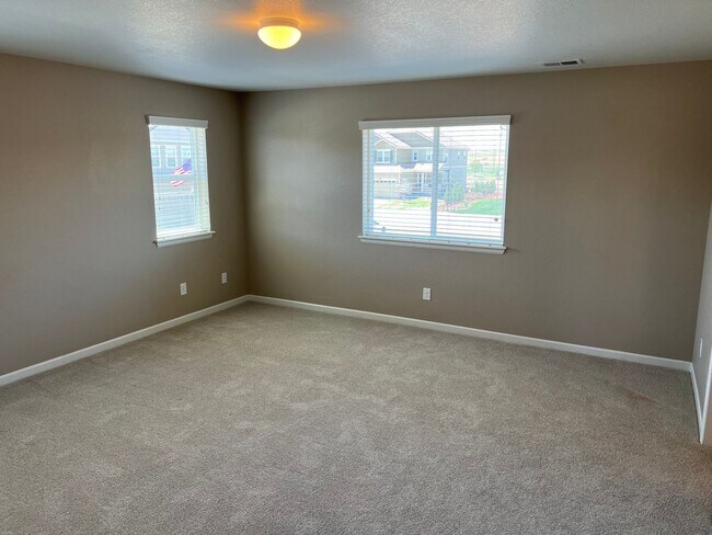 Building Photo - Spacious Corner-Lot Gem in South Denver Metro