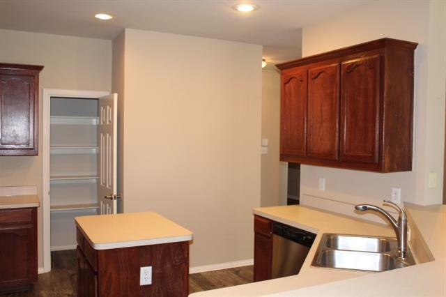 Building Photo - 2741 Lynx Ln