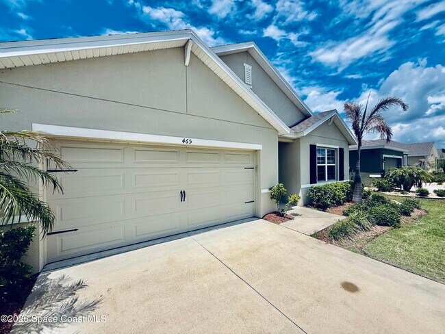 Building Photo - 465 Sorrento Dr