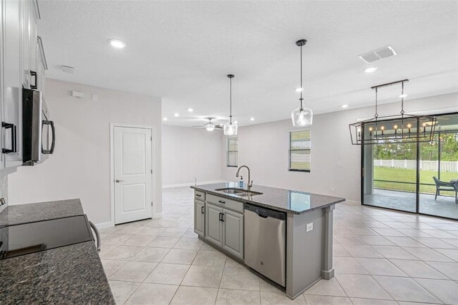 Building Photo - 13333 Orca Sound Dr