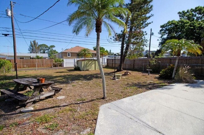 Building Photo - For Rent – Move-In Ready Gem with Modern U...