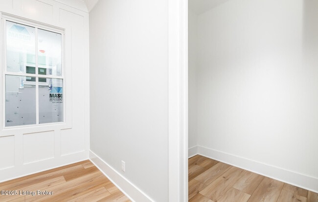 Building Photo - 6100 Passionflower Dr