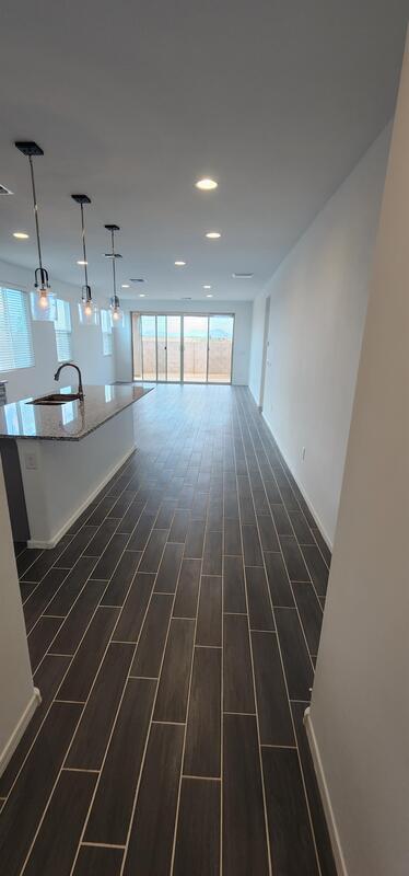 Building Photo - 7822 S Wolf Creek Dr