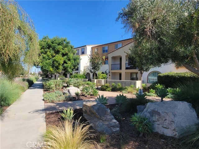 Building Photo - 808 Santa Fe Ave