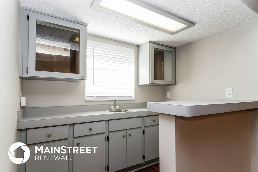 Building Photo - 5718 Dalton Ct