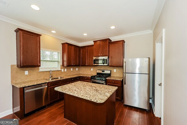 Building Photo - 315 Alamosa Path SW