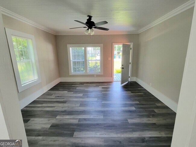 Building Photo - 59 Harber St
