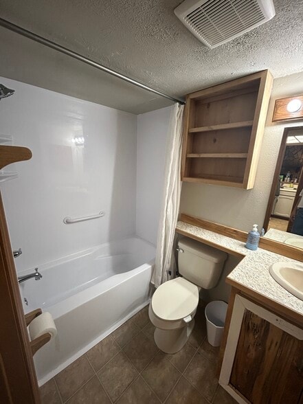 Building Photo - 164-311 Hanging Rock Villas