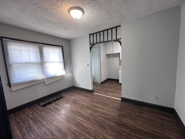 Building Photo - 28 Delaware-