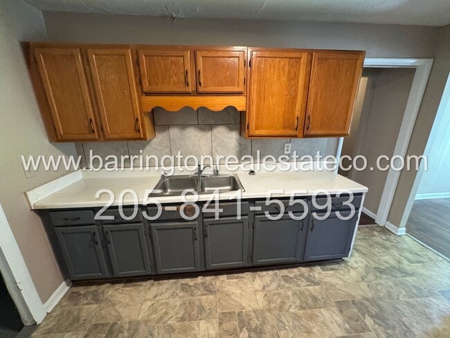 Building Photo - Birmingham/Southwest *** APPROVED APPLICAT...
