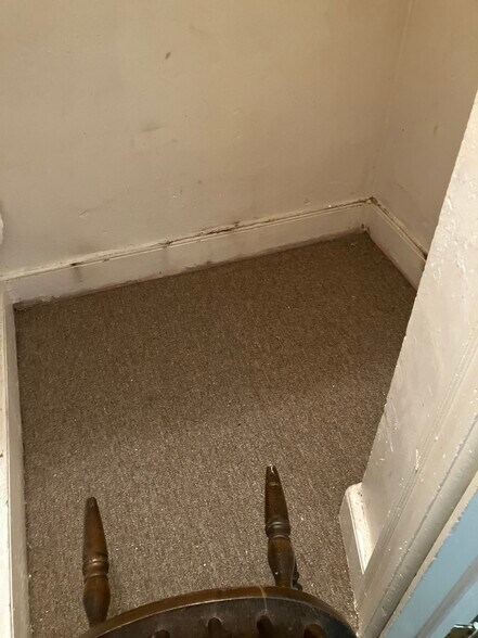 Building Photo - 48 Carlton Ave