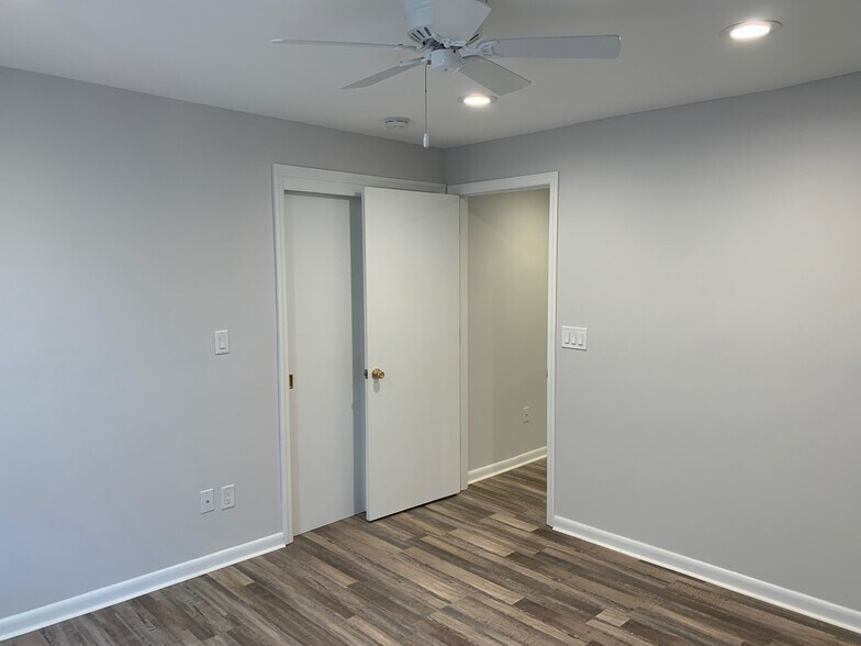 Building Photo - 267 Central Ave