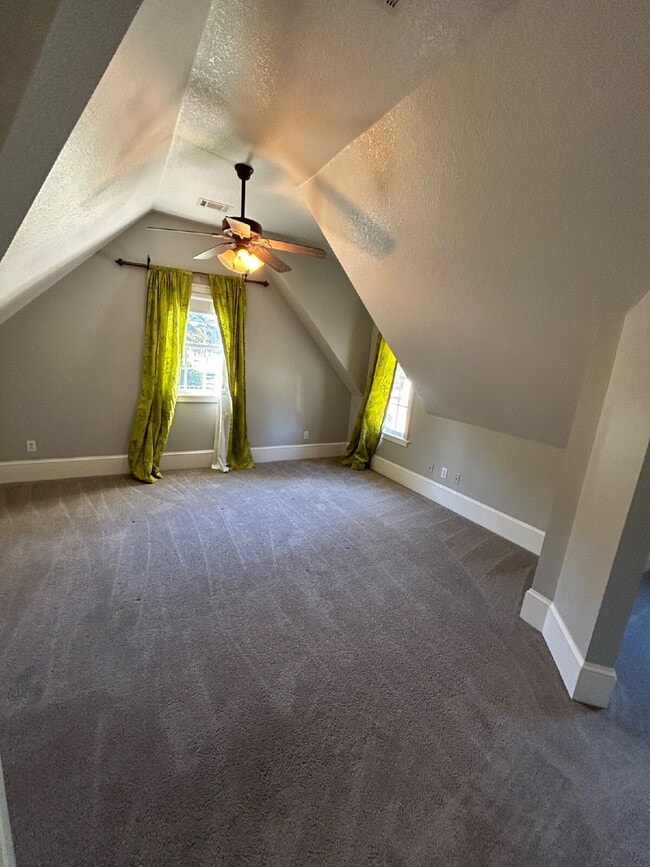 Building Photo - "Charming 4-Bedroom Retreat with Granite F...