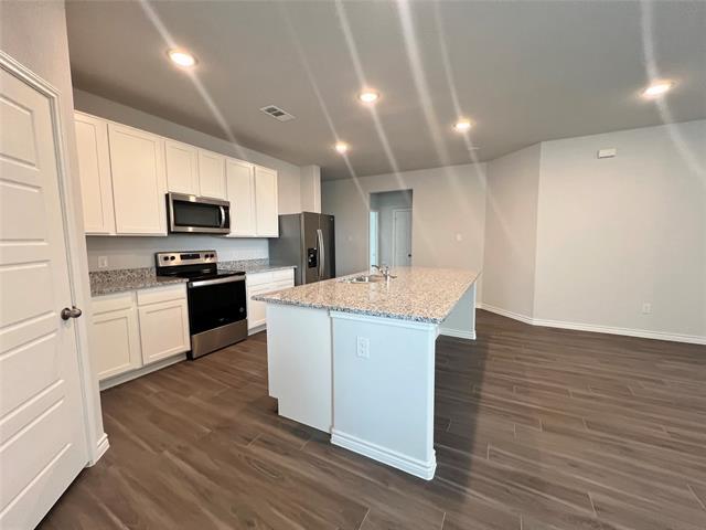 Building Photo - 5021 Chital Dr
