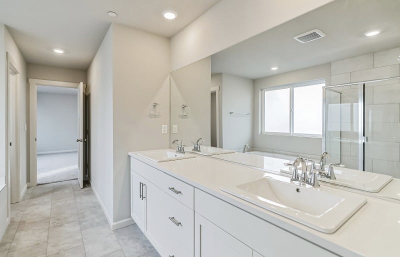 Building Photo - 916 S 29th Pl