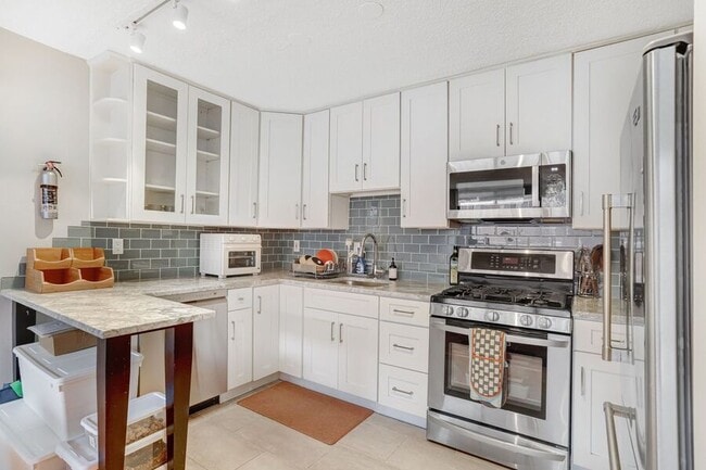 Building Photo - 1245 13th St NW