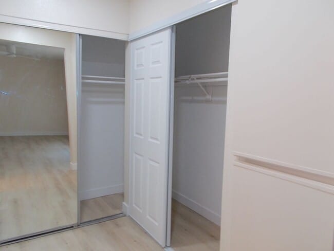 Building Photo - Beautifully Updated Second-Floor Condo! Se...