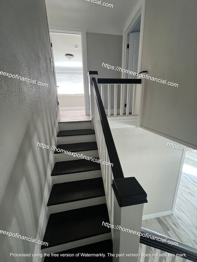 Building Photo - Nice Home For Rent